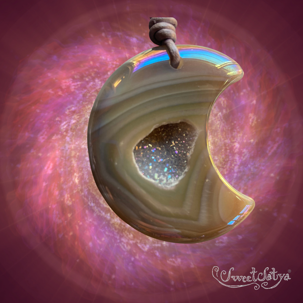Angel Aura Moon Pendant SweetSatya